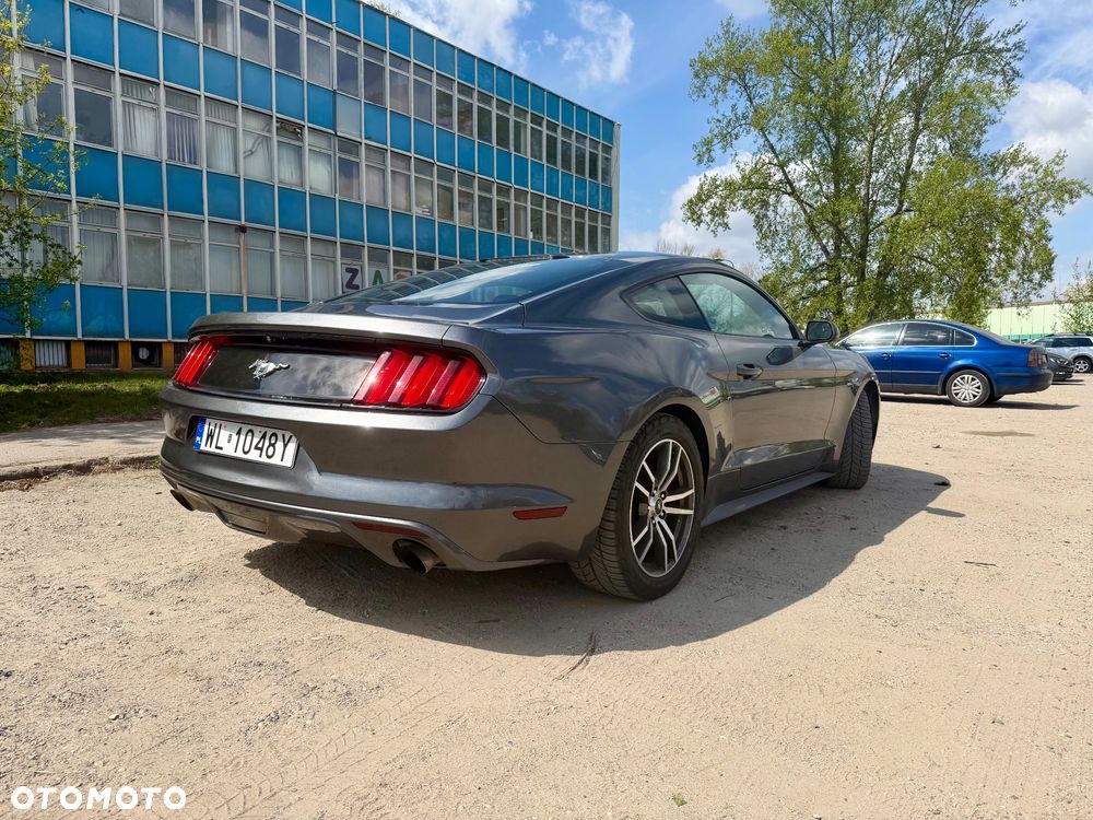 Ford Mustang 2.3 Eco Boost - 4