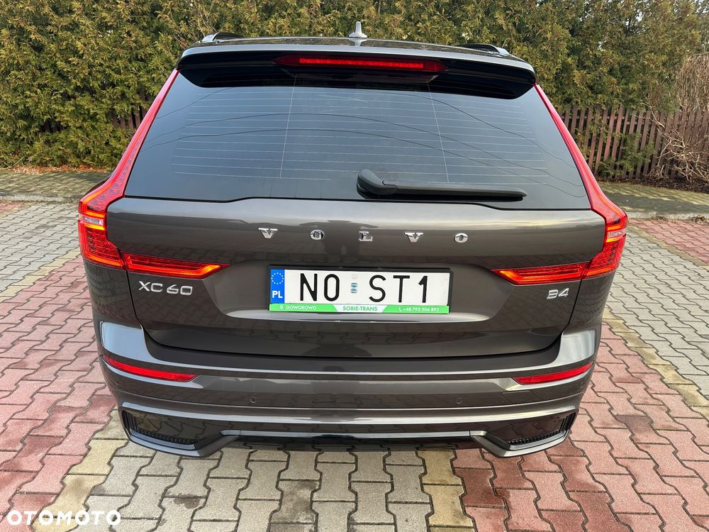 Volvo XC 60 B4 D Plus Dark - 6