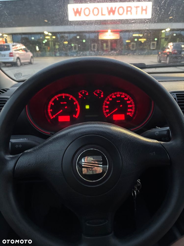 Seat Leon 1.6 Signo - 4