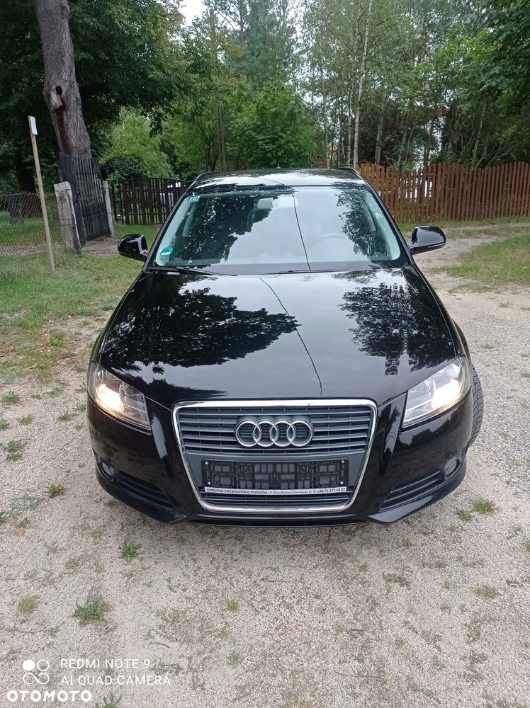 Audi A3 Sportback - 1