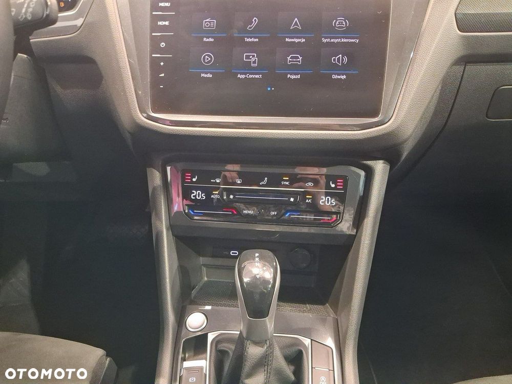 Volkswagen Tiguan - 22