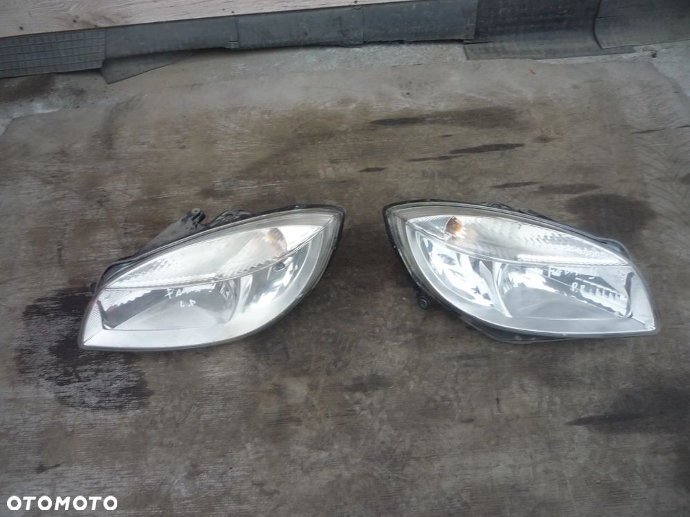 SKODA FABIA II LAMPA PRZEDNIA LEWA LUB PRAWA - 1