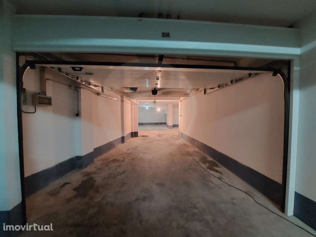 Garagem com 86m2 em Aver o Mar Póvoa de Varzim - Grande imagem: 3/13