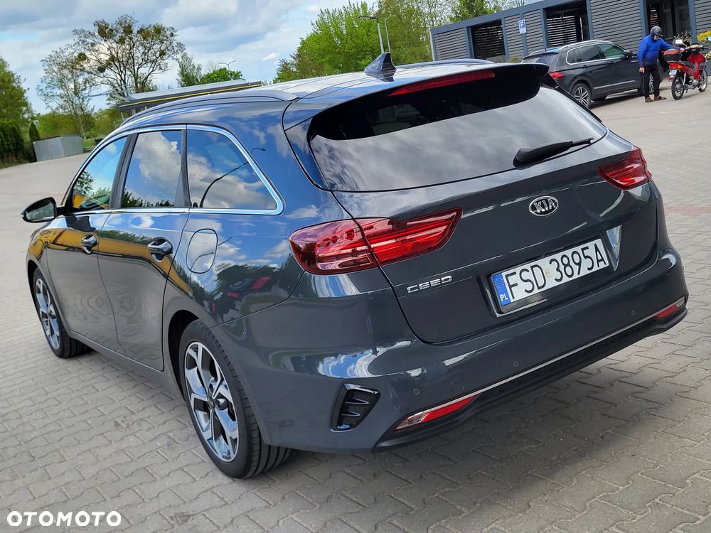 Kia Ceed 1.4 T-GDI L Business Line Plus - 10