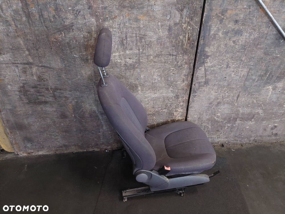 FOTEL LEWY PRZÓD KIEROWCY MERCEDES-BENZ W168 A KLASA - 2