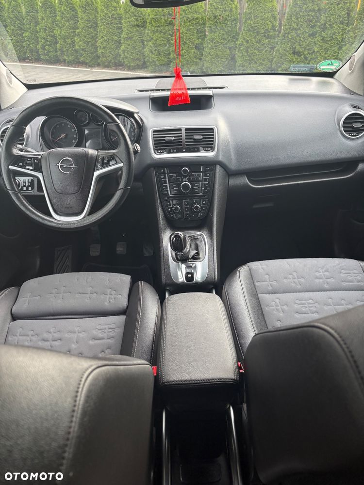 Opel Meriva - 10