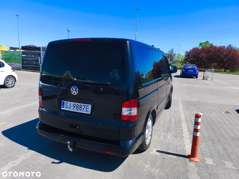 Volkswagen Multivan - 7