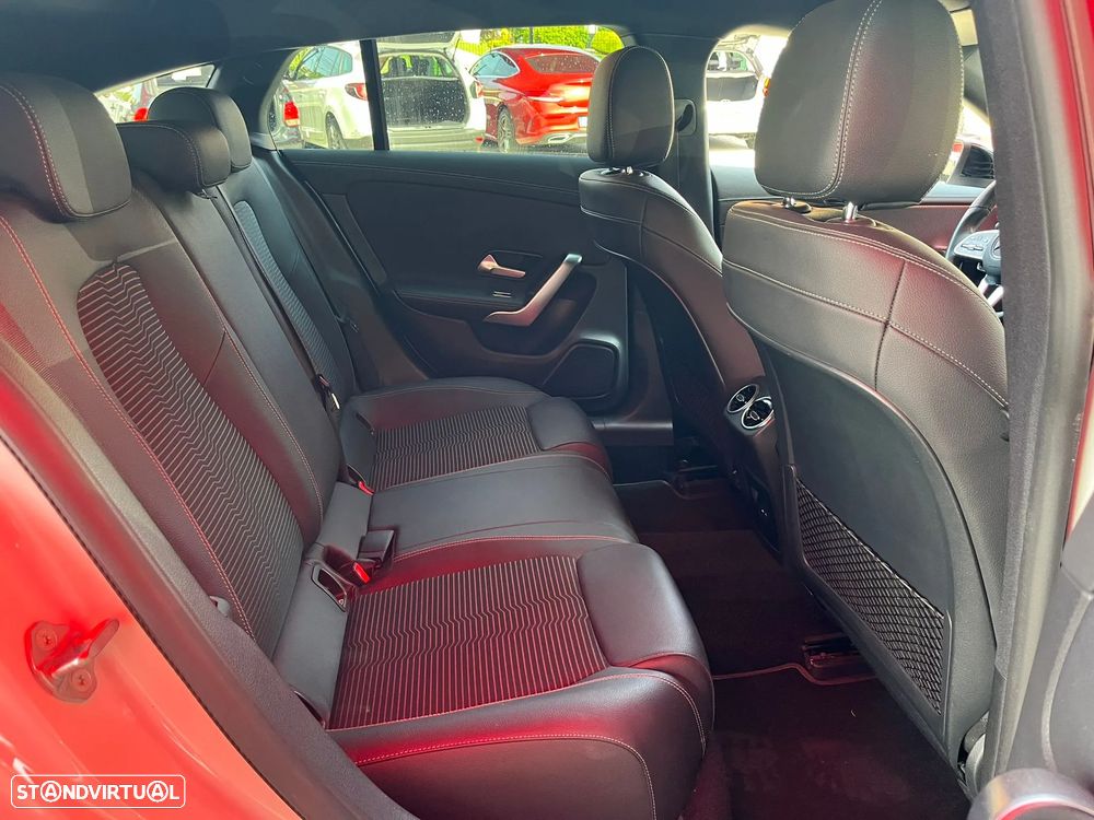 Mercedes-Benz CLA 180 d Shooting Brake - 15
