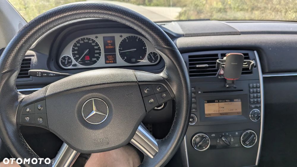 Mercedes-Benz Klasa B 200 CDI DPF Autotronic - 18