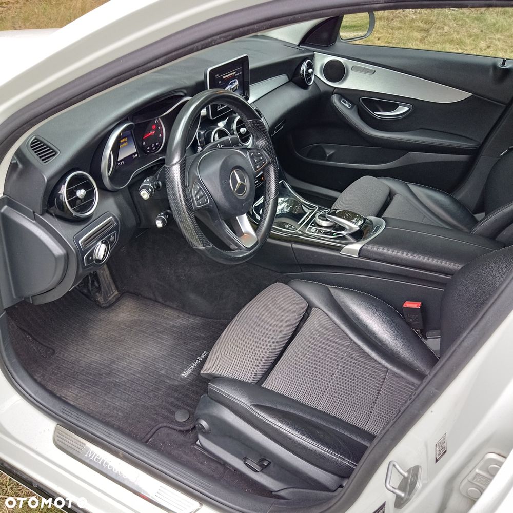 Mercedes-Benz Klasa C 180 T (BlueEFFICIENCY) 7G-TRONIC Avantgarde - 10