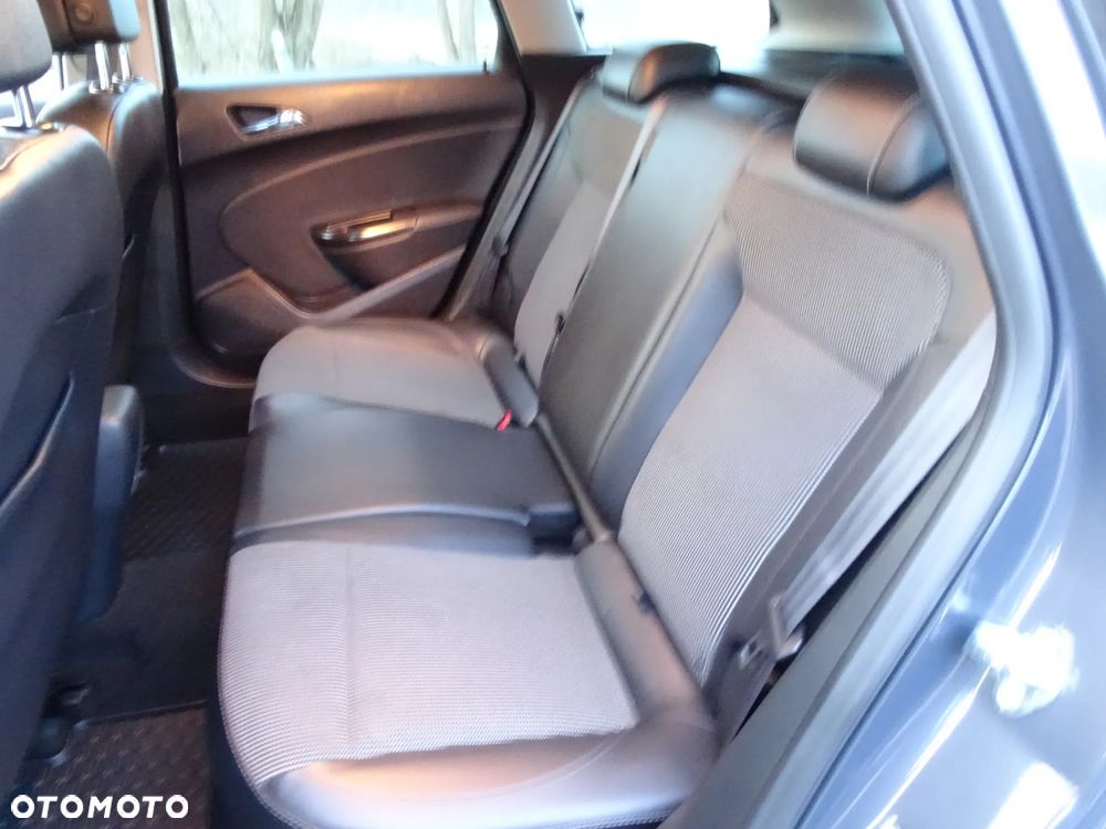 Opel Astra 1.6 CDTI DPF ecoFLEX TourerStart/Stop Exklusiv - 20