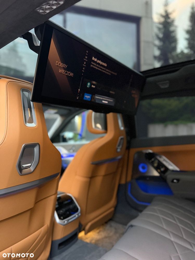BMW Seria 7 - 17