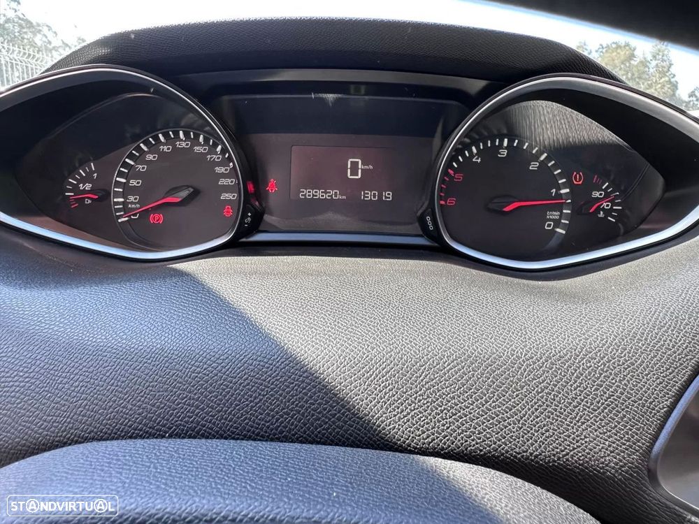 Peugeot 308 1.5 BlueHDi Style J17 - 15