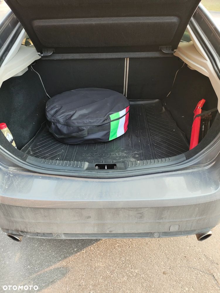 Ford Mondeo 2.0 T Titanium S - 9