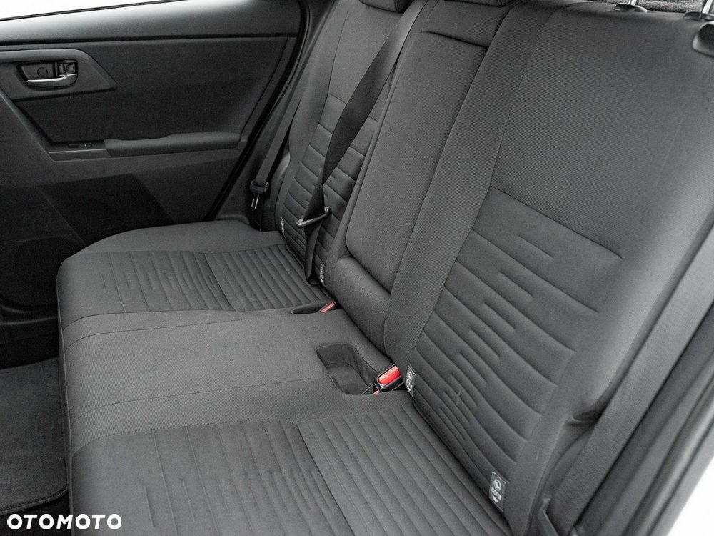 Toyota Auris 1.6 Premium - 28