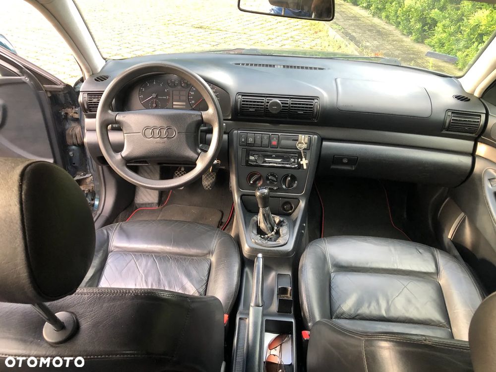 Audi A4 Limousine 1.8 - 9