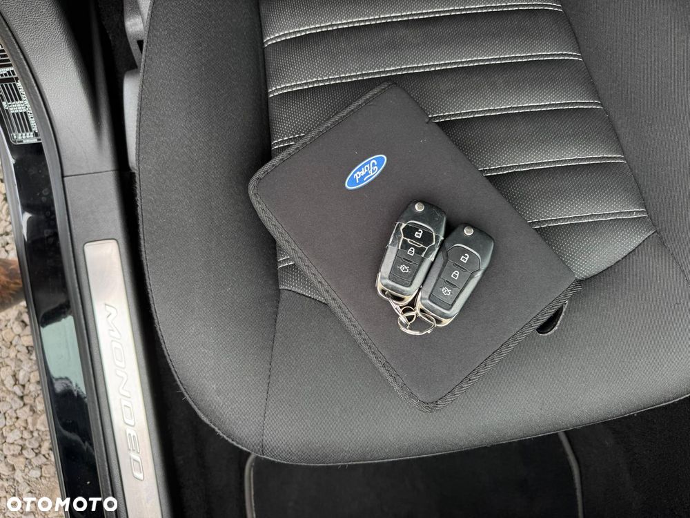 Ford Mondeo 2.0 TDCi Start-Stopp ECOnetic Business Edition - 36