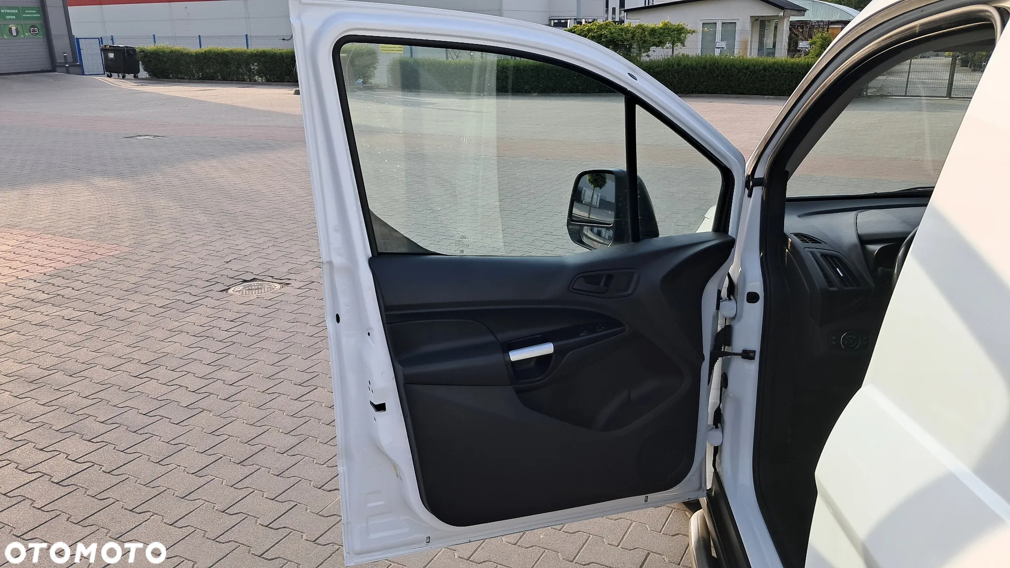 Ford TRANSIT CONNECT - 11