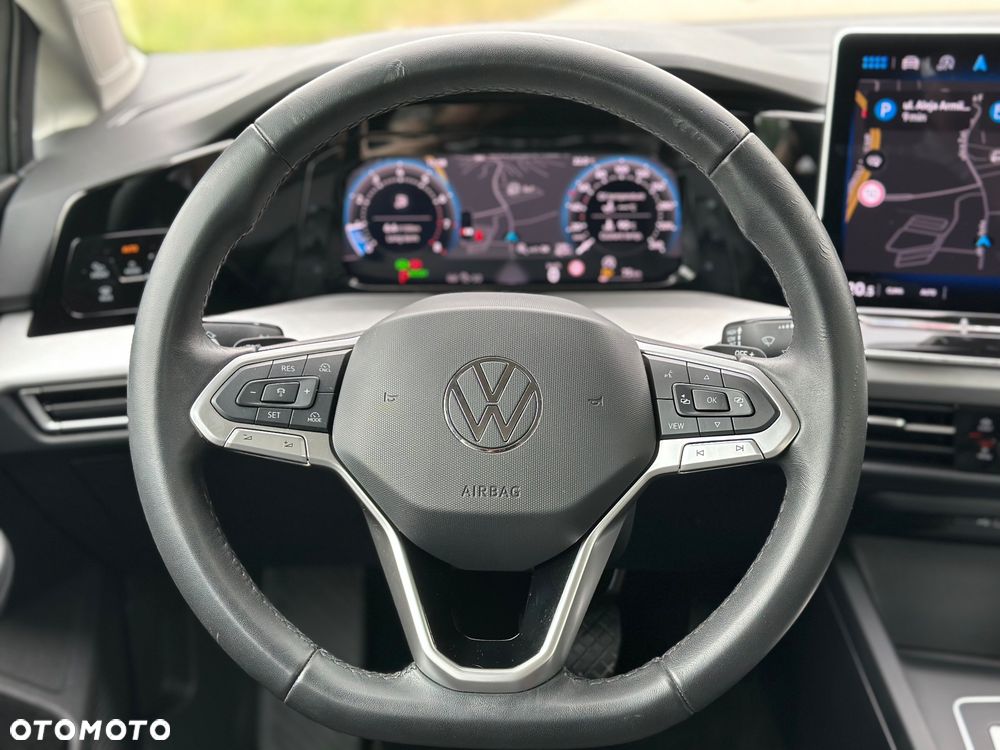 Volkswagen Golf 1.5 eTSI mHEV Special Edition DSG - 11
