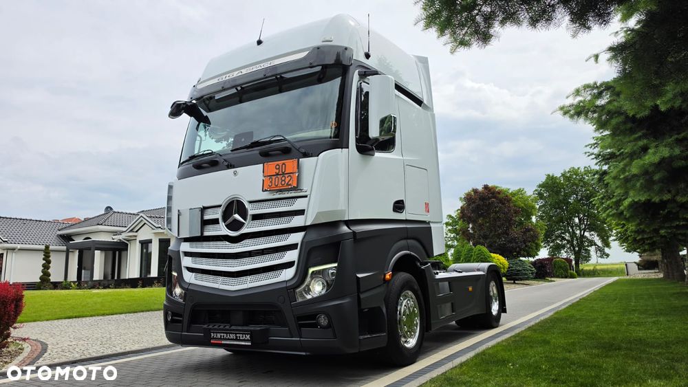 Mercedes-Benz ///ACTROS///MP5///1845/// 2021///PEŁNY ADR///GIGA SPACE CAB///SALONKA///XENON///ZABUDOWY MIĘDZYOSIOWE///KLIMATYZACJA POSTOJOWA///LEDY///VIRTUAL  COCPIT///STAN BARDZO DOBRY - 7
