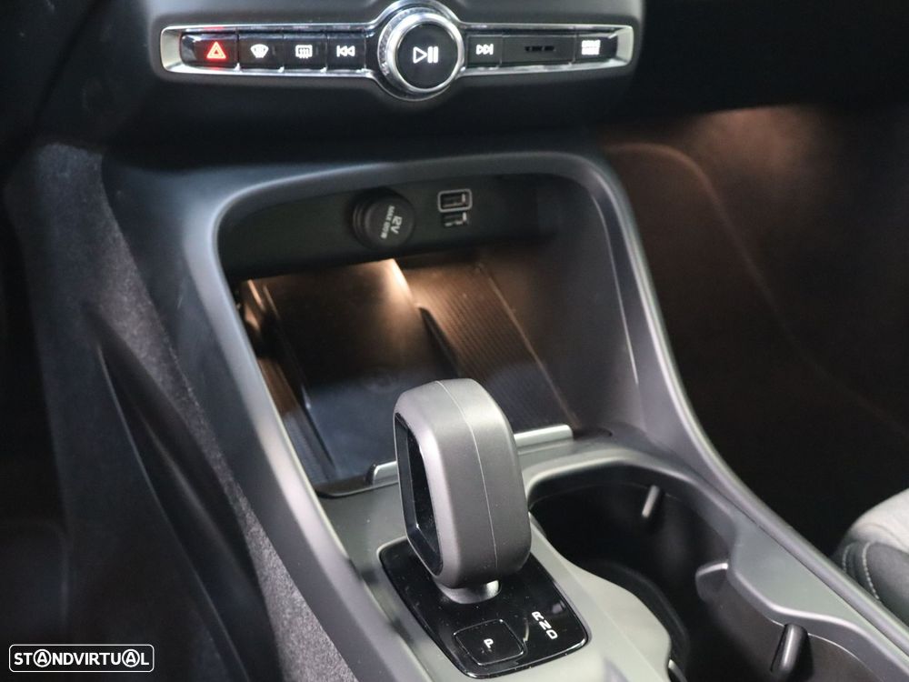 Volvo XC 40 1.5 T5 PHEV Core - 23