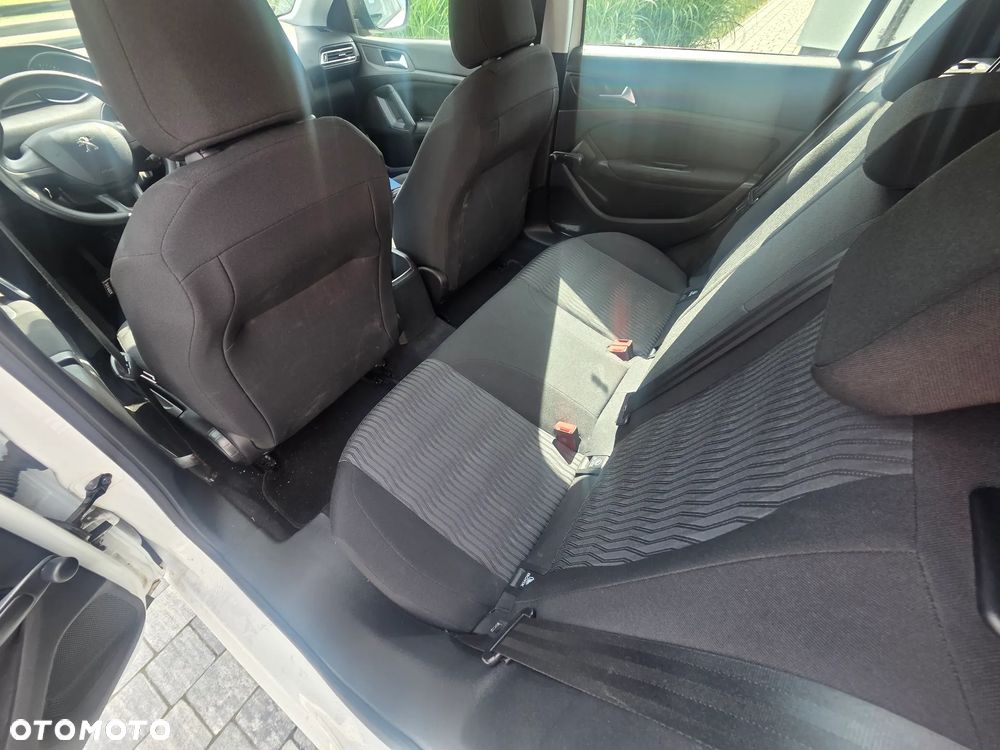 Peugeot 308 1.6 BlueHDi Style S&S - 10
