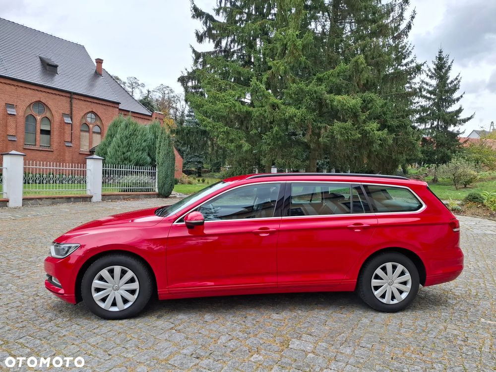 Volkswagen Passat Variant 2.0 TDI (BlueMotion Technology) Comfortline - 8