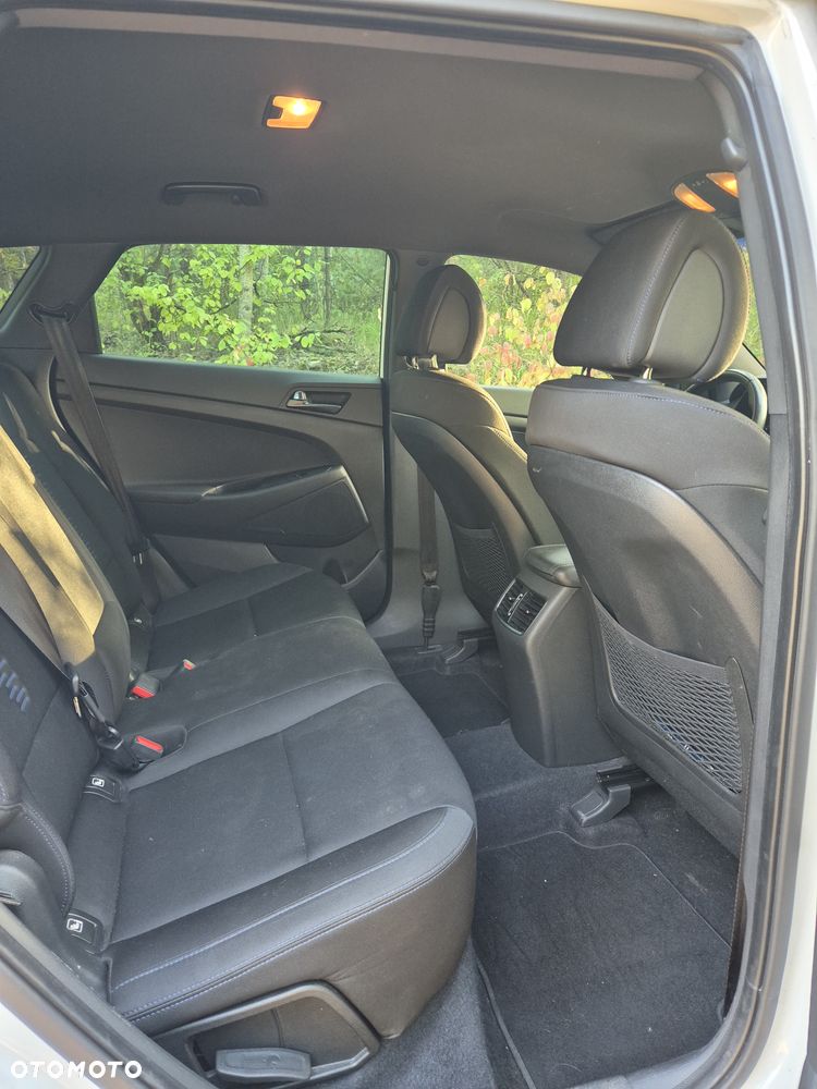 Hyundai Tucson 1.7 CRDI BlueDrive Premium 2WD DCT - 24