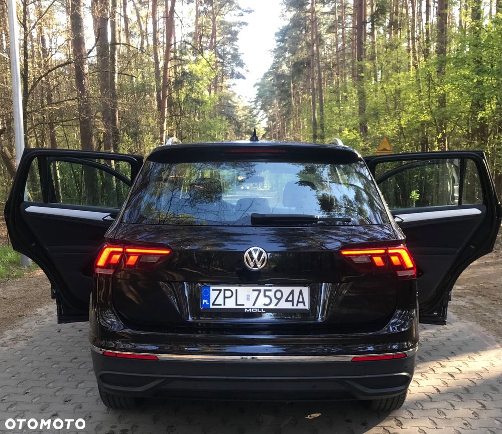 Volkswagen Tiguan - 12