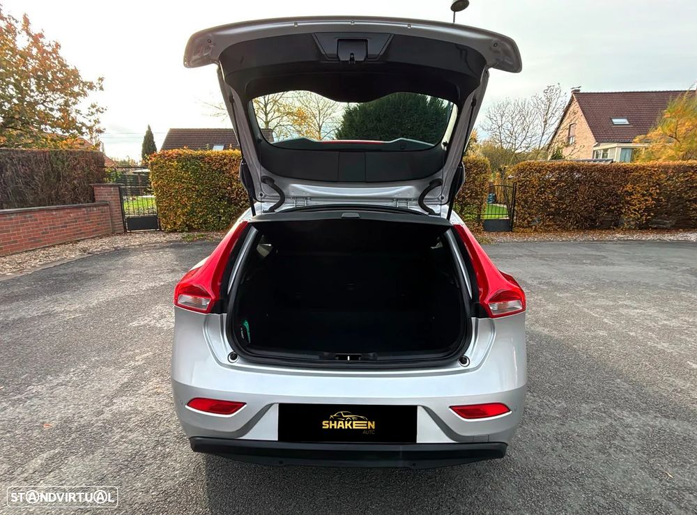 Volvo V40 D2 Kinetic - 10