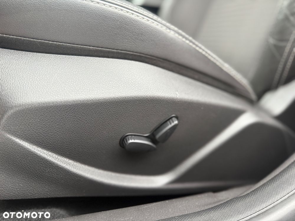 Ford Focus 1.0 EcoBoost Titanium ASS - 11