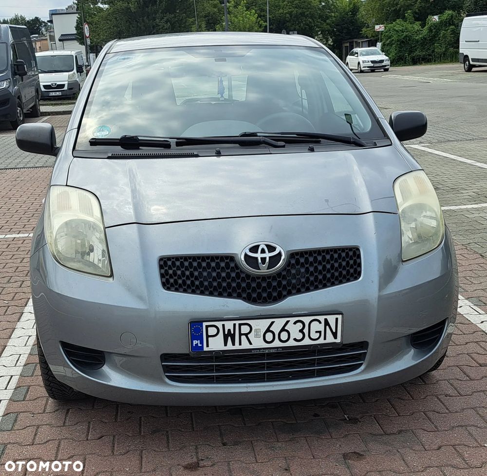 Toyota Yaris 1.0 VVT-i - 1
