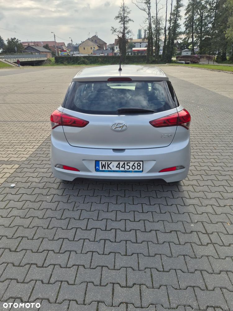 Hyundai i20 1.2 BlueDrive Classic + - 6