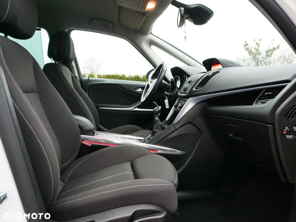 Opel Zafira - 22