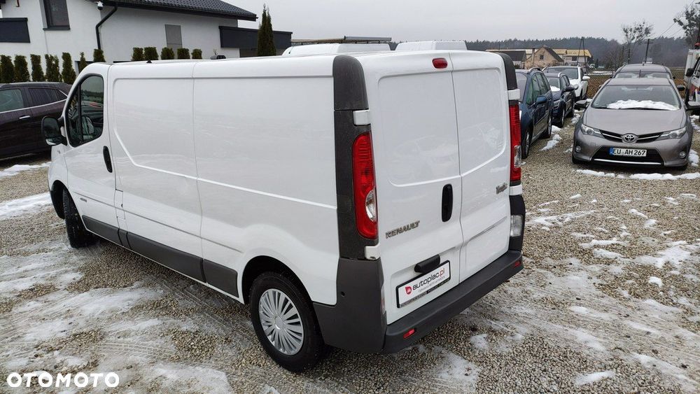 Renault Trafic - 12