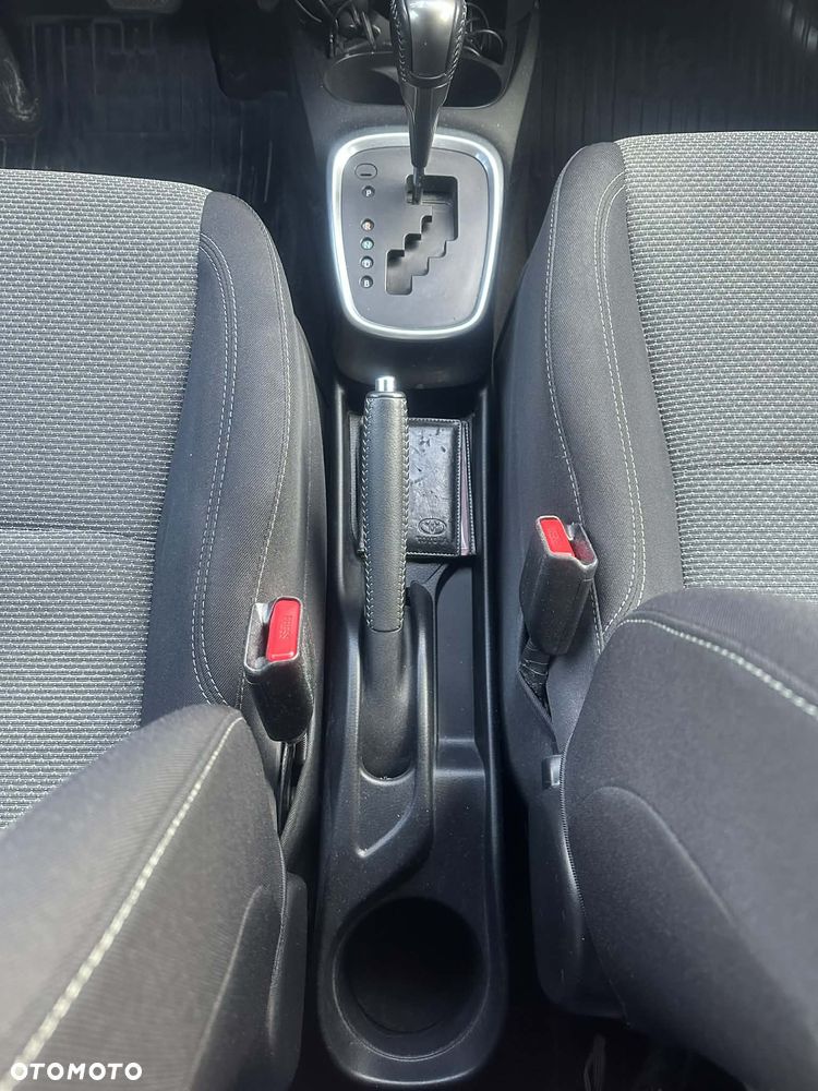 Toyota Yaris - 13