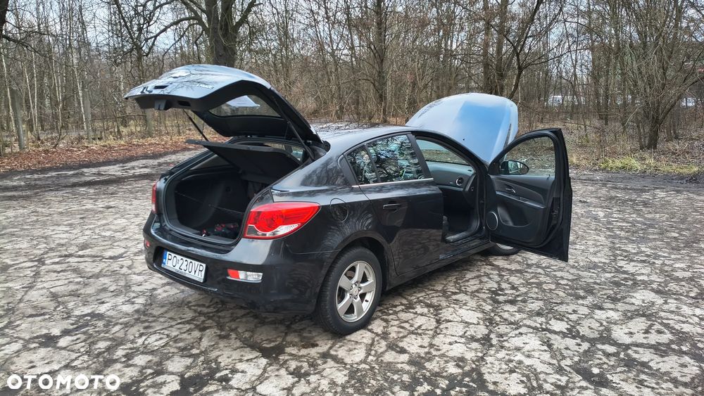 Chevrolet Cruze 1.8 LT - 15