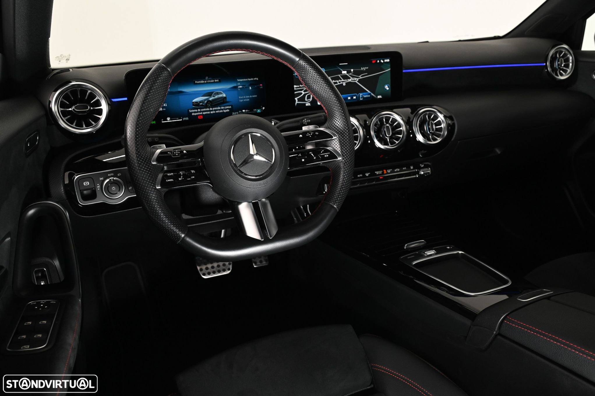 Mercedes-Benz A 250 e AMG Line - 17