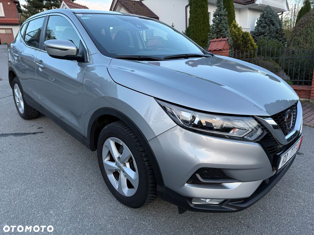 Nissan Qashqai 1.3 DIG-T TEKNA - 1