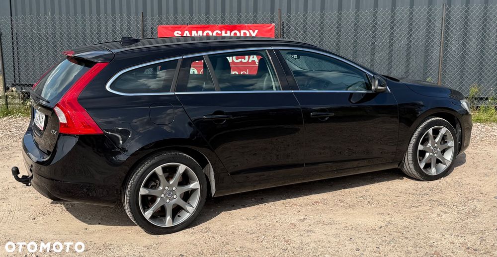 Volvo V60 D3 Drive-E Momentum - 4