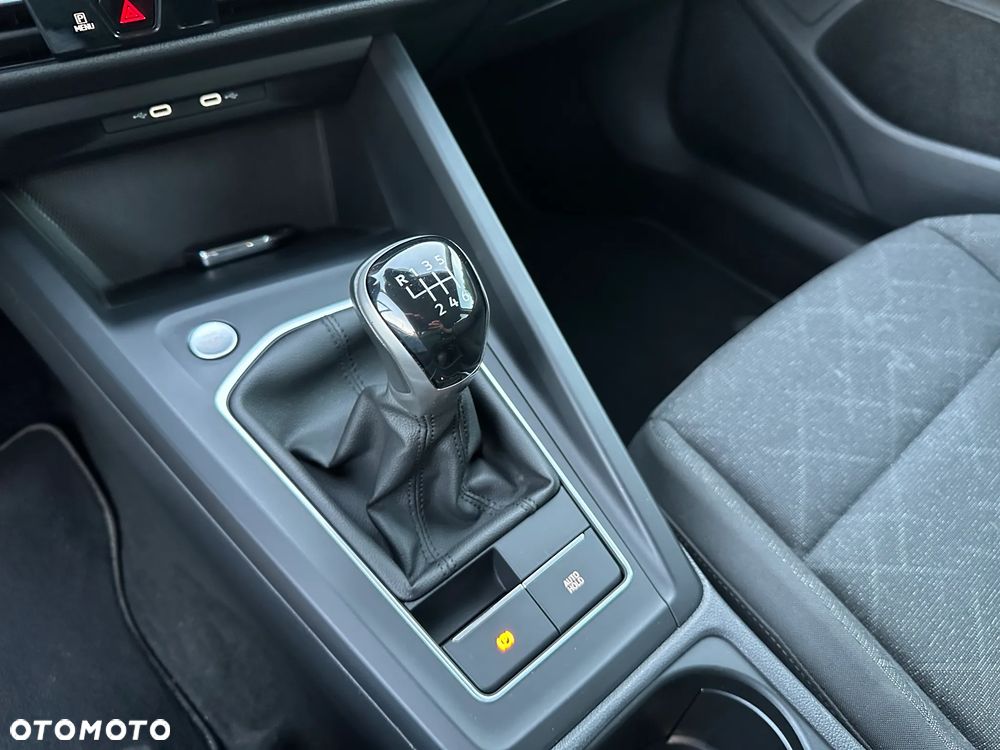 Volkswagen Golf - 17