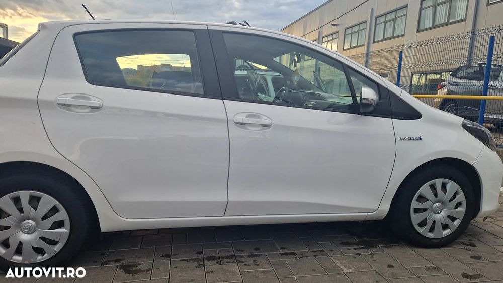 Toyota Yaris 1.5 VVT-i HSD Terra - 20