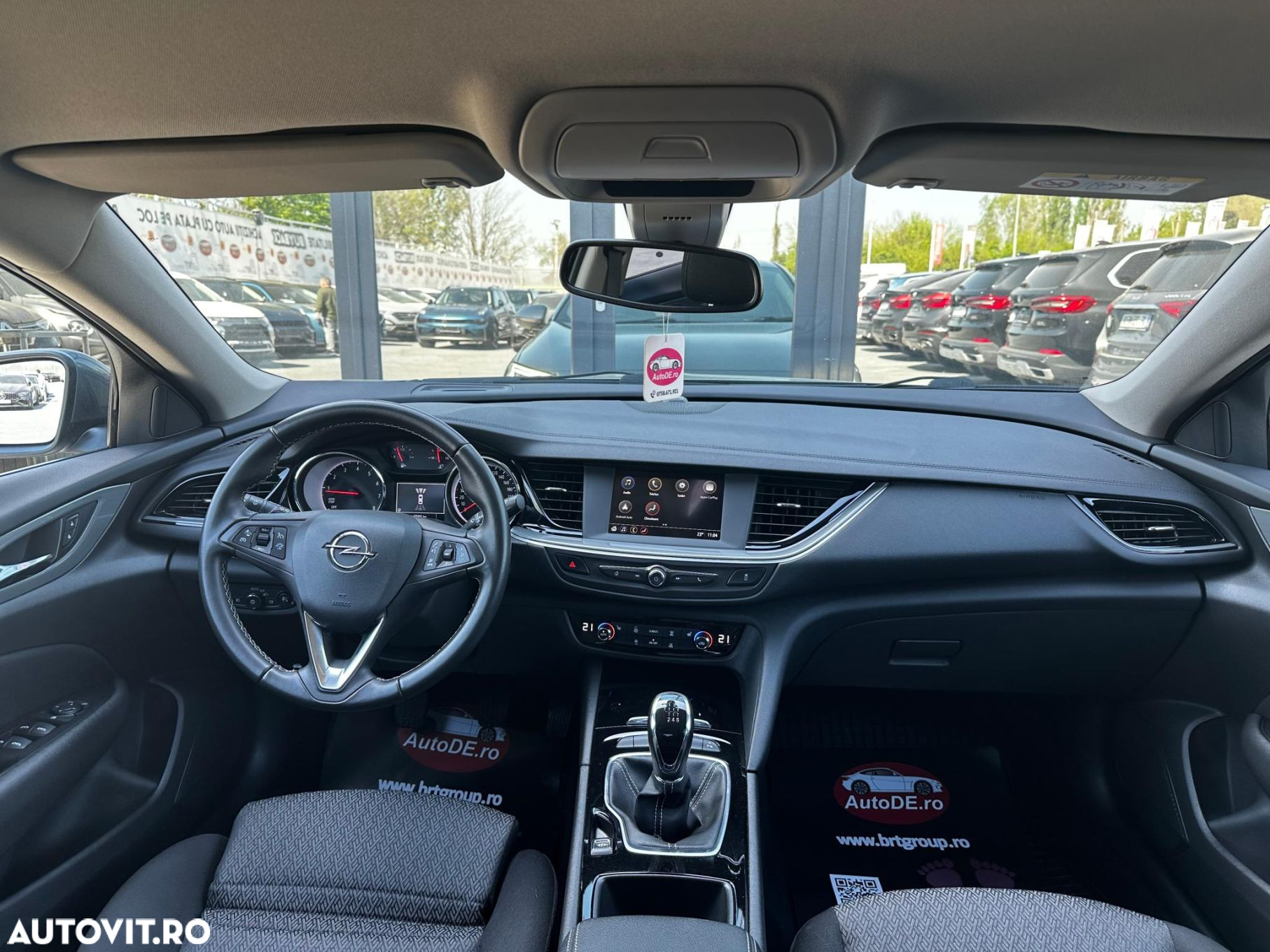 Opel Insignia - 8