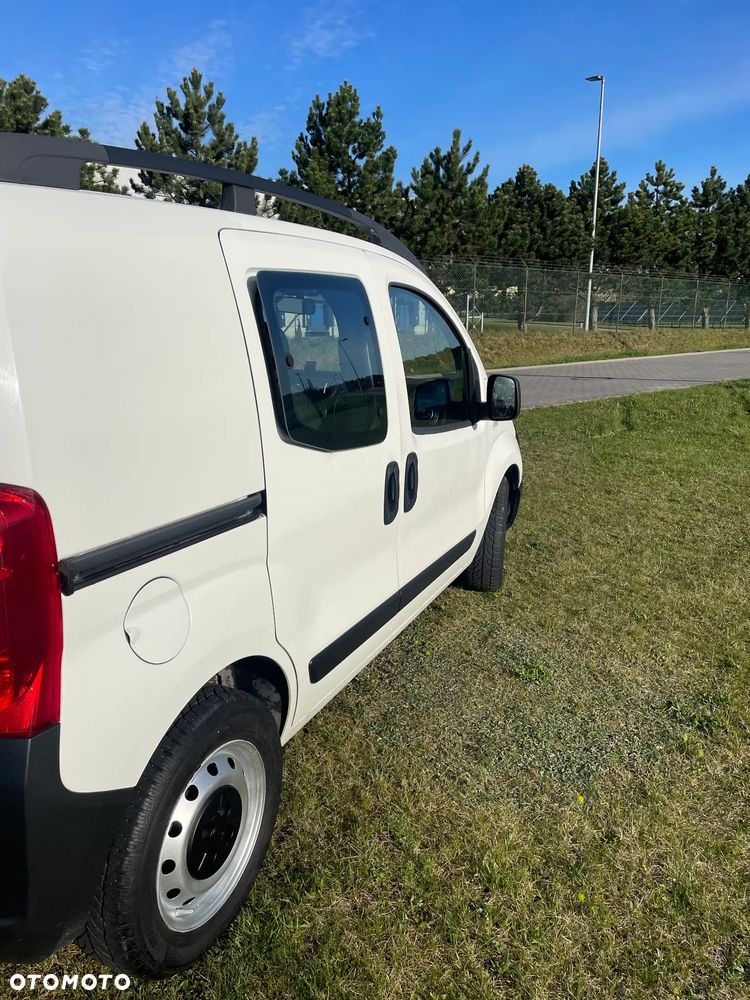 Fiat Fiorino Kombi Adventure - 18