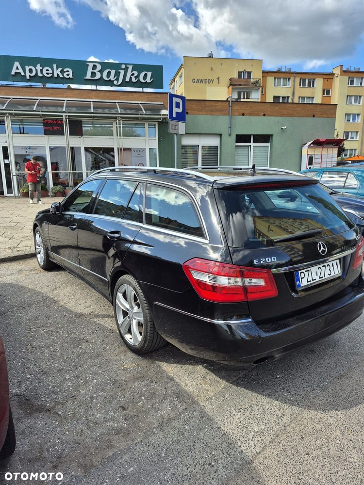 Mercedes-Benz E-Class 2010 photo 3