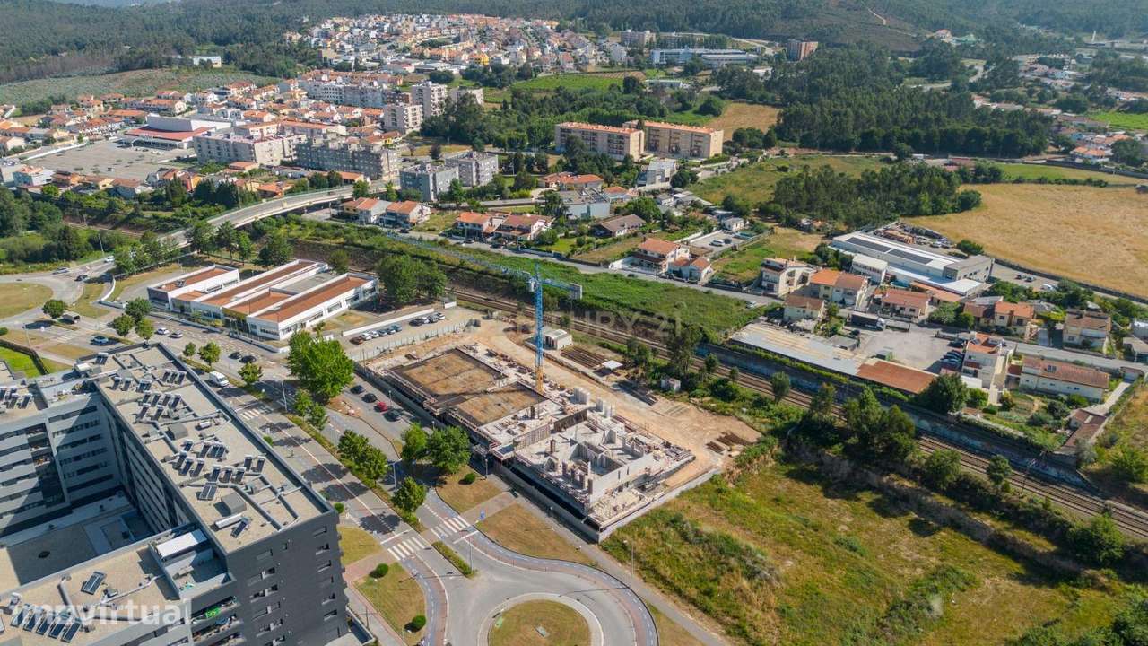 Brisa D´Avenida Residences | T3 NOVO | VARANDA | 2 lugares de parqueam - Grande imagem: 3/38