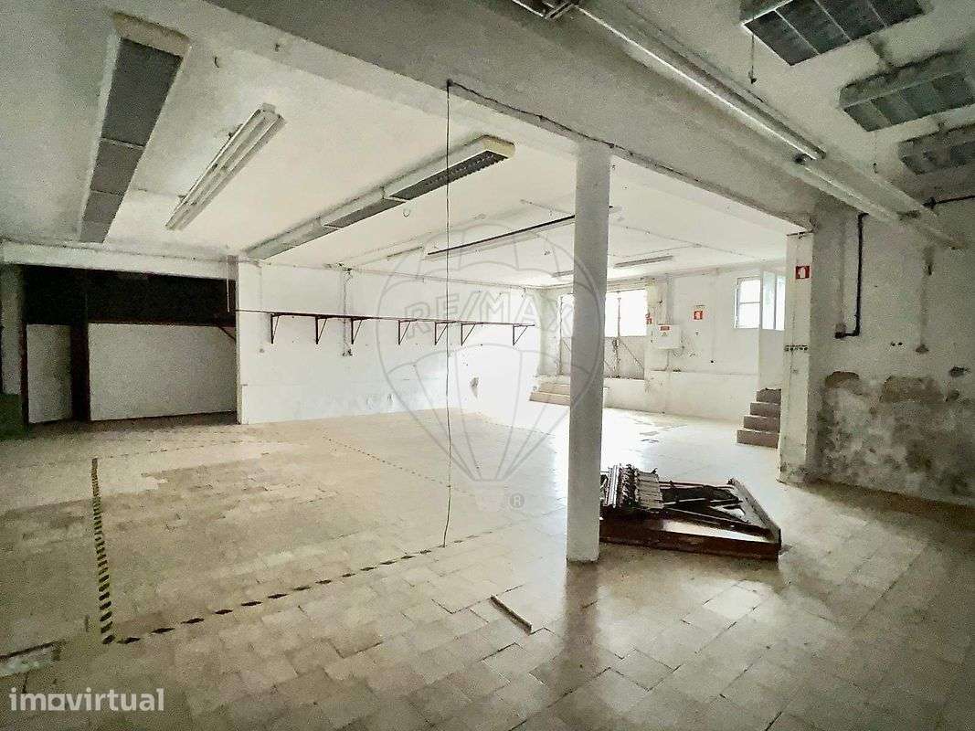 Armazém  para arrendamento - Grande imagem: 2/9