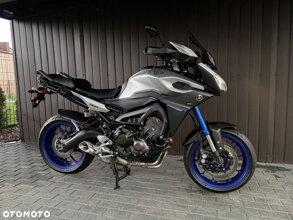 Yamaha MT - 33