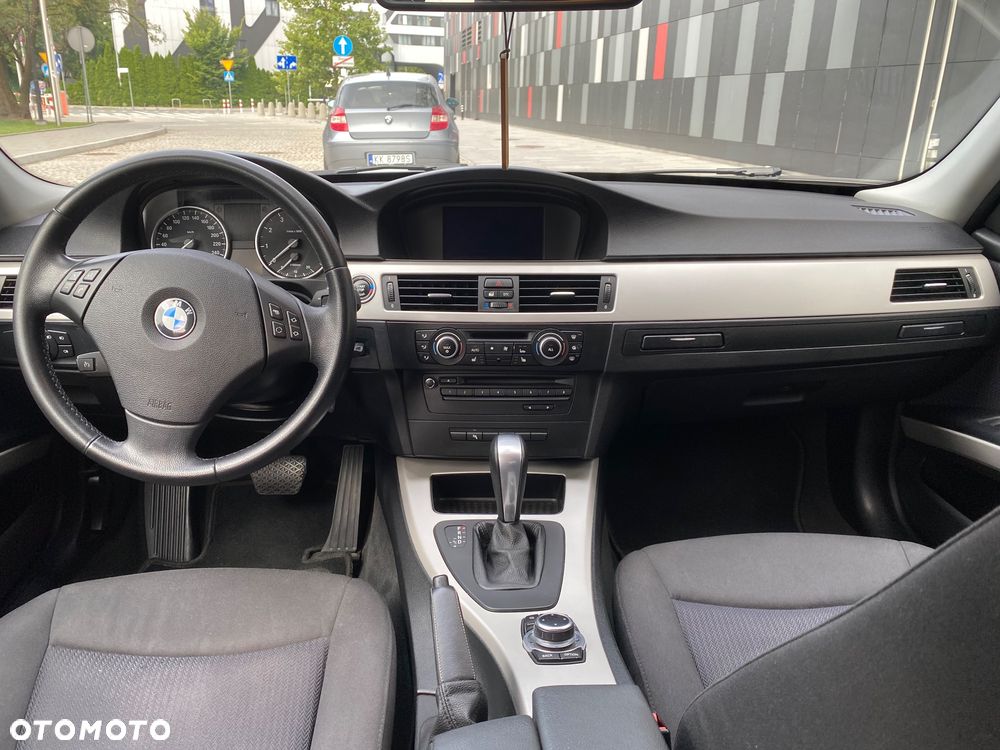 BMW Seria 3 320i Edition Lifestyle - 10