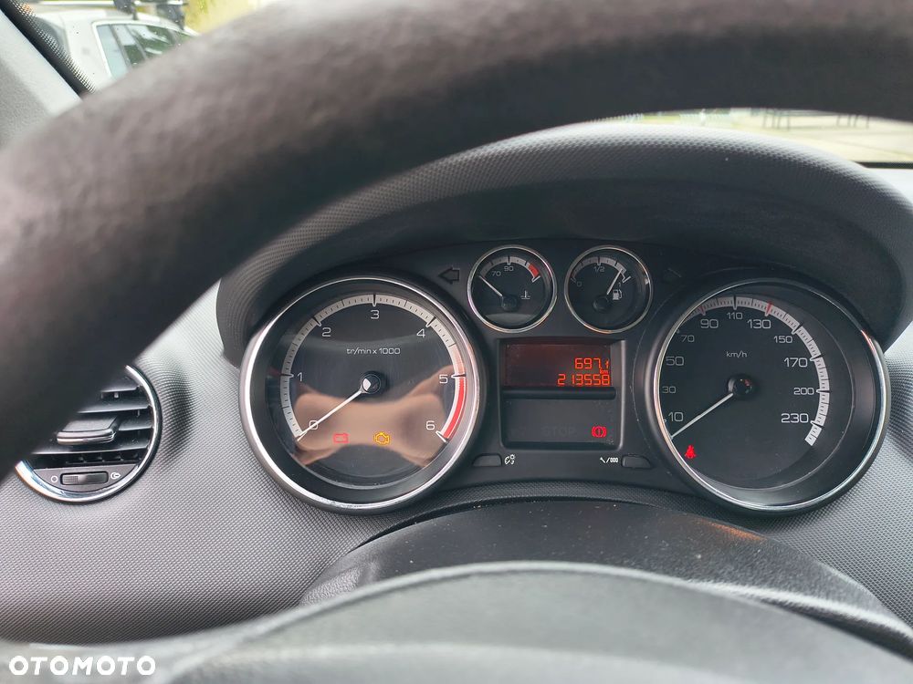 Peugeot 308 1.6 e-HDi Active STT - 8